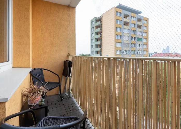 شقة Family With Balcony In By Renters غدينيا